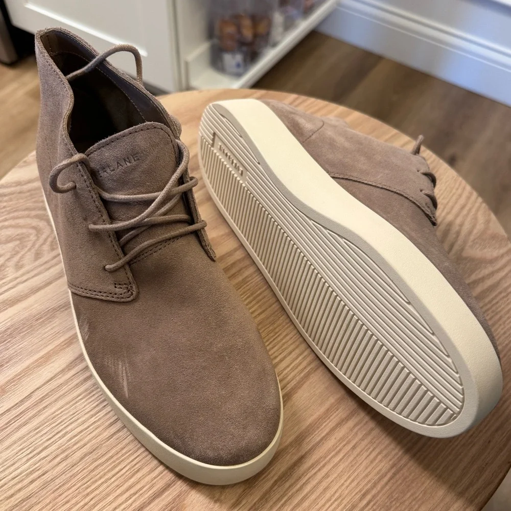 NWOT Everlane Men's Brown Suede Chukka Boots.